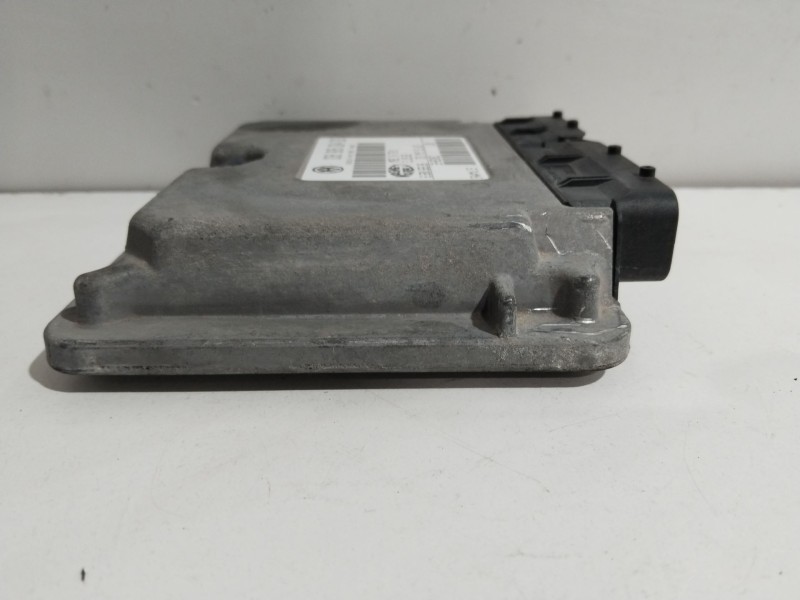 Recambio de centralita motor uce para seat leon (1m1) 1.6 16 v referencia OEM IAM 036906034DS  