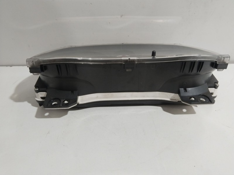 Recambio de cuadro instrumentos para opel corsa c sport referencia OEM IAM 1303304  