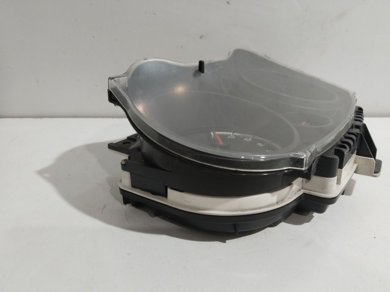 Recambio de cuadro instrumentos para opel corsa c sport referencia OEM IAM 1303304  
