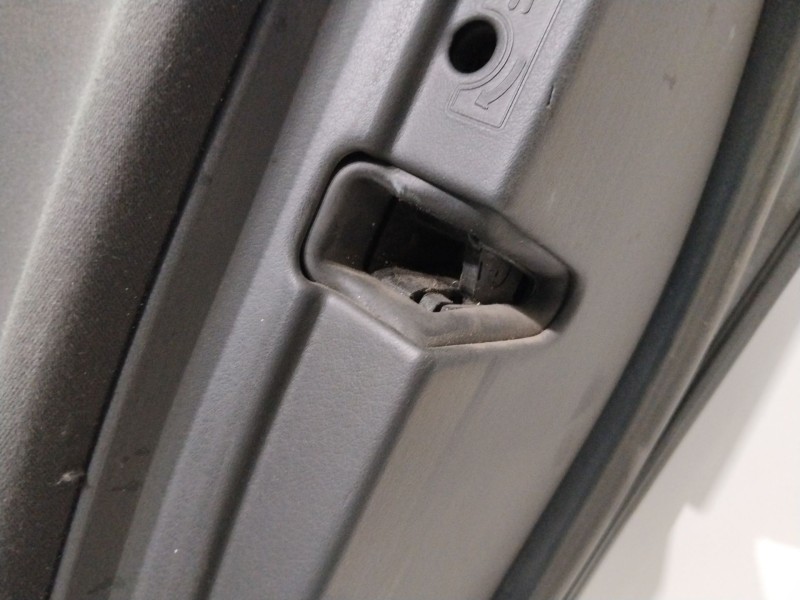 Recambio de puerta trasera derecha para audi a4 berlina (8e) referencia OEM IAM  GRIS 