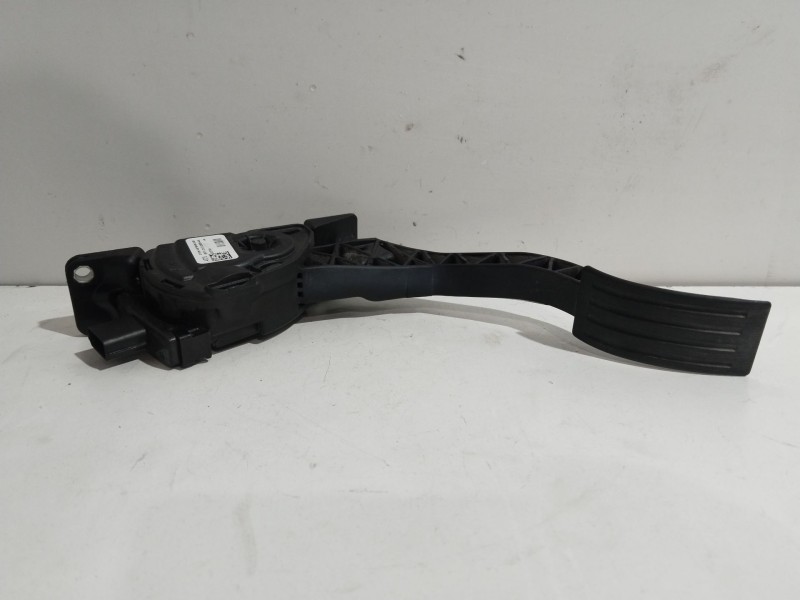Recambio de pedal acelerador para ford transit connect monospace 1.6 tdci referencia OEM IAM 17388800  