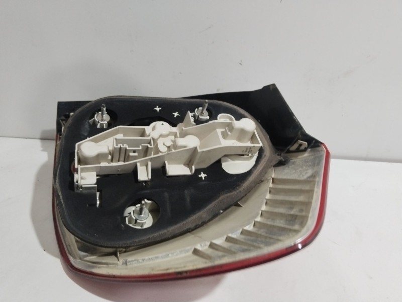 Recambio de piloto trasero izquierdo para bmw 1 (e87) 118 d referencia OEM IAM   