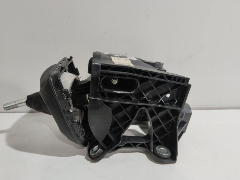 Recambio de palanca cambio para ford transit connect monospace 1.6 tdci referencia OEM IAM DV6R7C453LAC  