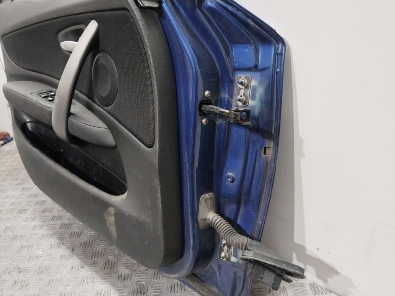 Recambio de puerta delantera izquierda para bmw 1 (e87) 118 d referencia OEM IAM   