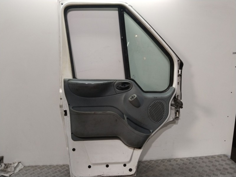 Recambio de puerta delantera izquierda para ford transit tourneo autobús 2.2 tdci referencia OEM IAM 1848341  