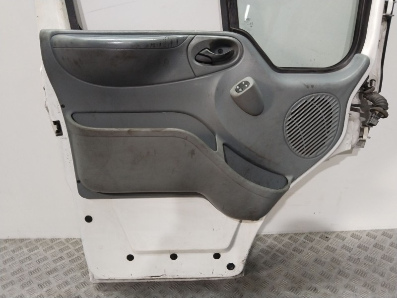Recambio de puerta delantera izquierda para ford transit tourneo autobús 2.2 tdci referencia OEM IAM 1848341  