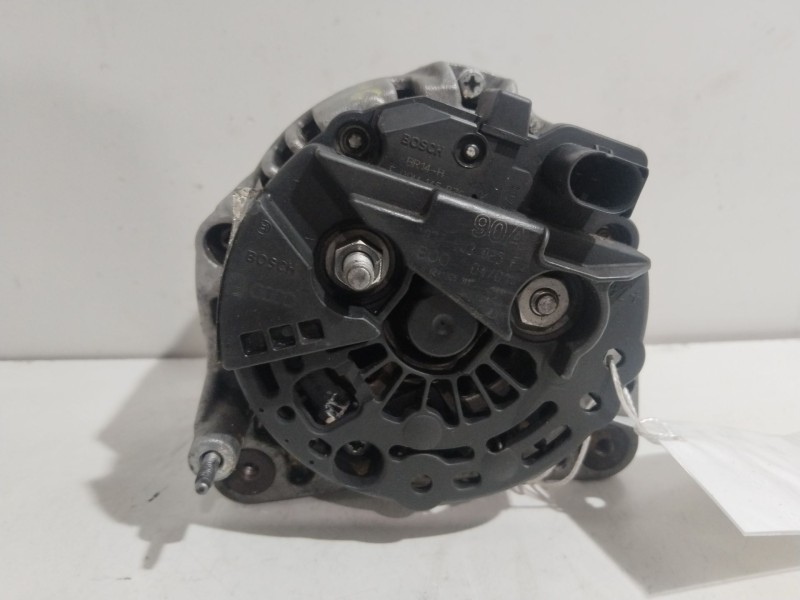 Recambio de alternador para seat ibiza iii (6l1) 1.4 16v referencia OEM IAM 037903025F   Recambio de alternador para seat ibiza iii (6l1) 1.4 16v referencia OEM IAM 037903025F