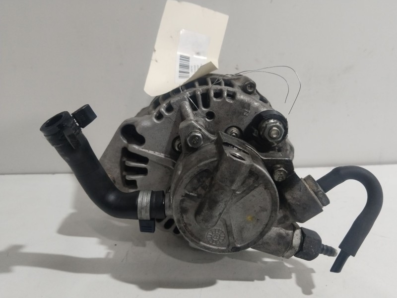 Recambio de alternador para opel combo tour 1.7 di 16v referencia OEM IAM LR1100508  