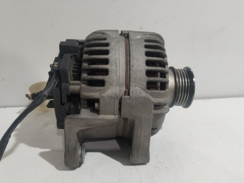 Recambio de alternador para opel astra h (a04) 1.6 (l48) referencia OEM IAM 0124425020  