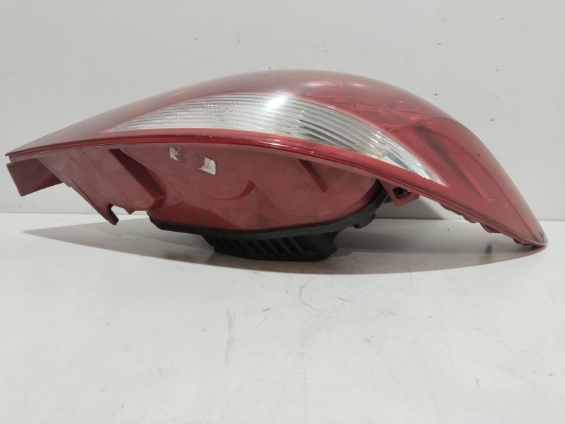 Recambio de piloto trasero derecho para peugeot 207/207+ (wa_, wc_) 1.4 hdi referencia OEM IAM 9686565980  