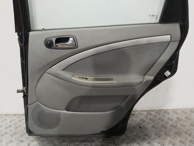 Recambio de puerta trasera derecha para chevrolet lacetti (j200) 1.6 referencia OEM IAM 96547908  