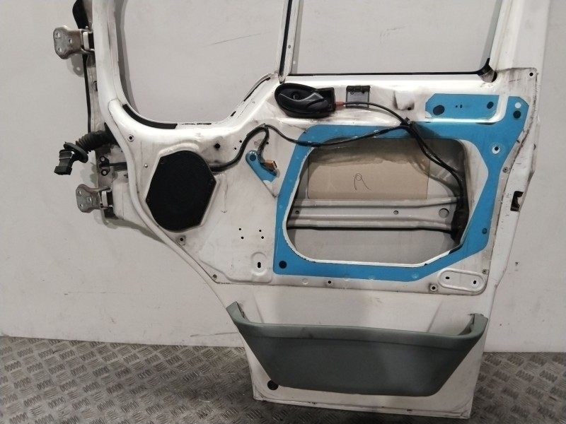 Recambio de puerta delantera derecha para ford transit combi ´06 ft 260 corto referencia OEM IAM  BLANCO 