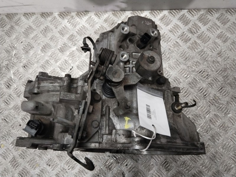 Recambio de caja cambios para hyundai matrix (fc) 1.5 crdi referencia OEM IAM J41973  
