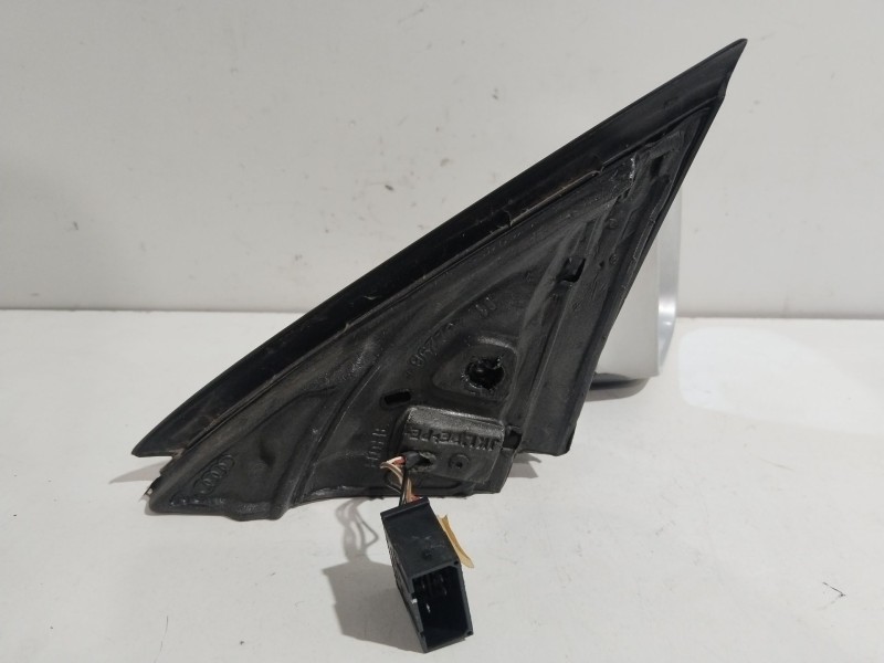 Recambio de retrovisor derecho para audi a6 c5 (4b2) 2.4 referencia OEM IAM   