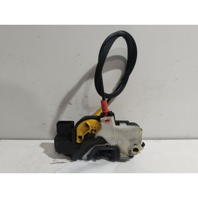 Recambio de cerradura puerta delantera izquierda para opel astra j gtc sportive referencia OEM IAM 13579522  