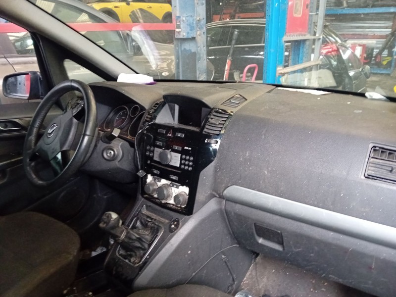 opel zafira / zafira family b (a05) del año 2013 opel zafira / zafira family b (a05) del año 2013