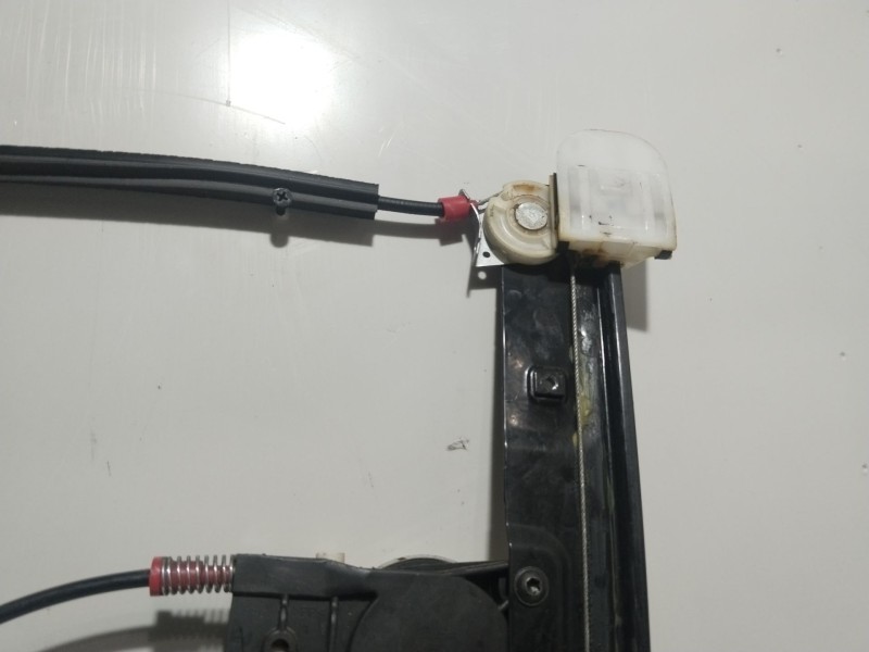 Recambio de elevalunas delantero derecho para ford mondeo iv (ba7) 2.0 tdci referencia OEM IAM 1881203  