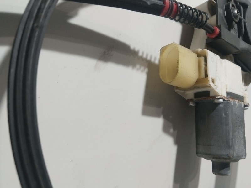 Recambio de elevalunas delantero derecho para ford mondeo iv (ba7) 2.0 tdci referencia OEM IAM 1881203  