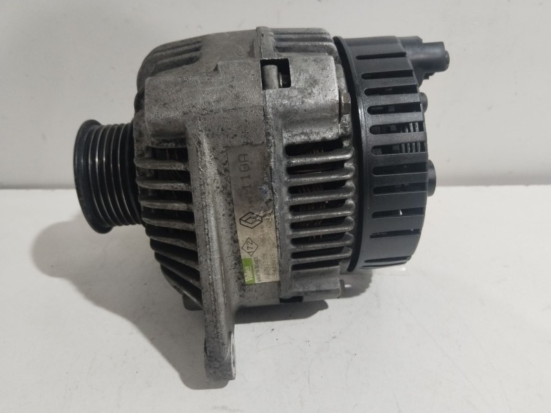Recambio de alternador para volvo s40 berlina td referencia OEM IAM 7700424582  