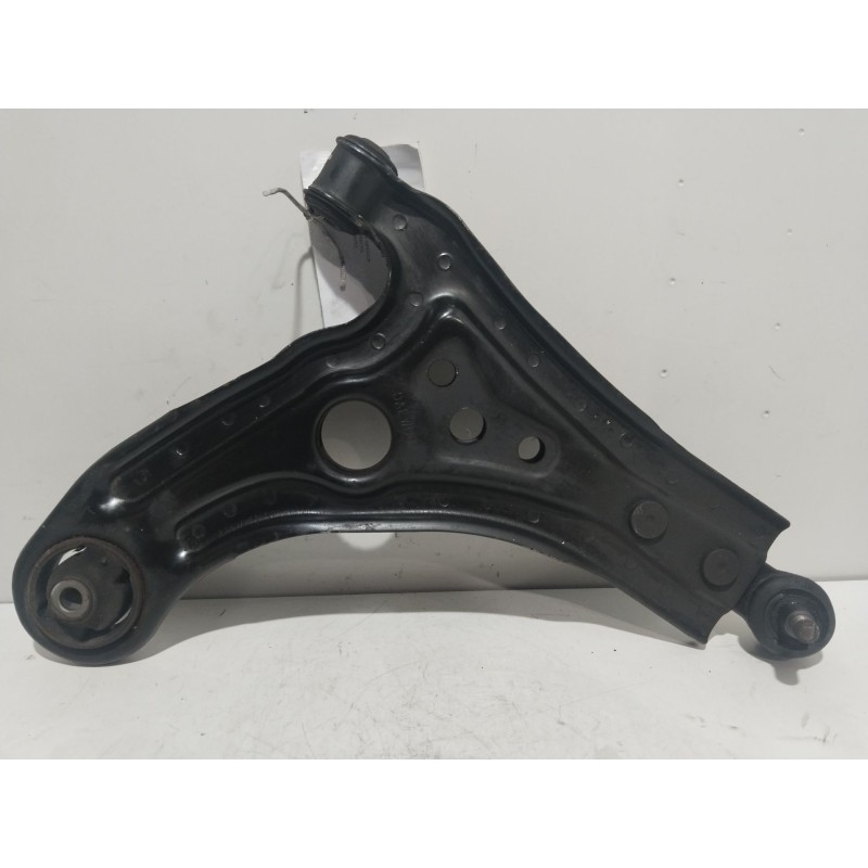 Recambio de brazo suspension inferior delantero derecho para chevrolet aveo ls referencia OEM IAM   