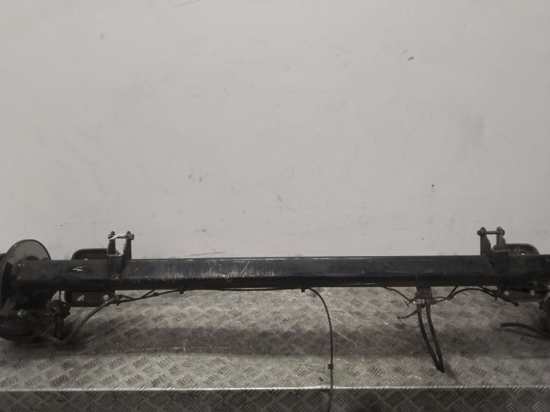 Recambio de puente trasero para ford transit tourneo autobús 2.2 tdci referencia OEM IAM 4985047  