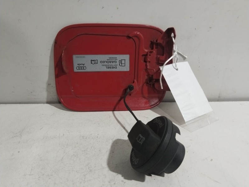 Recambio de tapa exterior combustible para audi a4 avant (8e) 2.0 tdi referencia OEM IAM 4E0010376N  