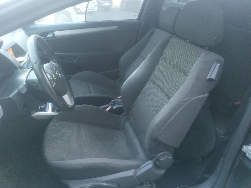 opel astra h gtc (a04) del año 2006 opel astra h gtc (a04) del año 2006