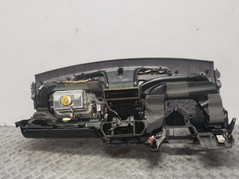 Recambio de salpicadero para toyota iq 2 referencia OEM IAM   