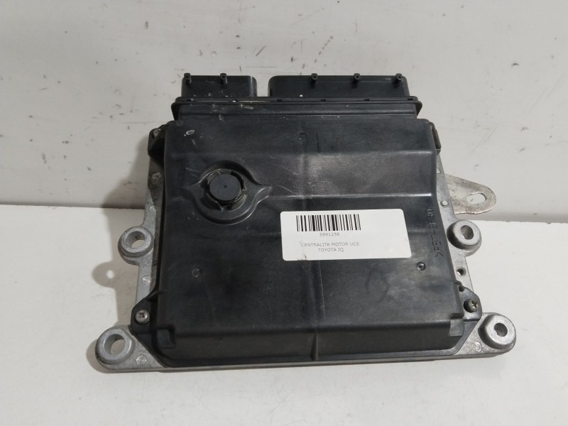 Recambio de centralita motor uce para toyota iq 2 referencia OEM IAM 8966174040  