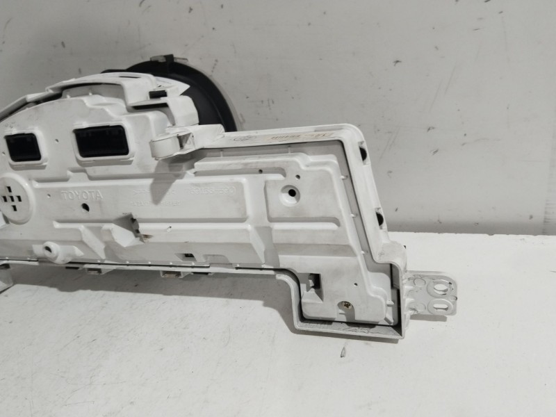 Recambio de cuadro instrumentos para toyota iq 2 referencia OEM IAM 8380074120C  