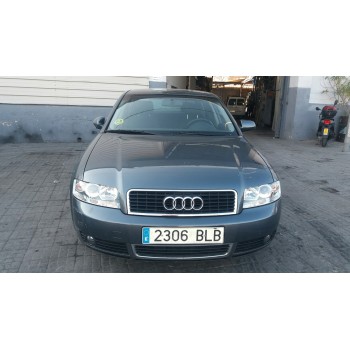 AUDI A4 BERLINA (8E)