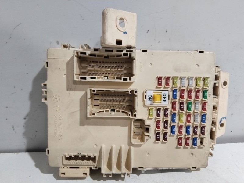 Recambio de caja reles / fusibles para hyundai i40 cab bluedrive referencia OEM IAM 919553Z010  