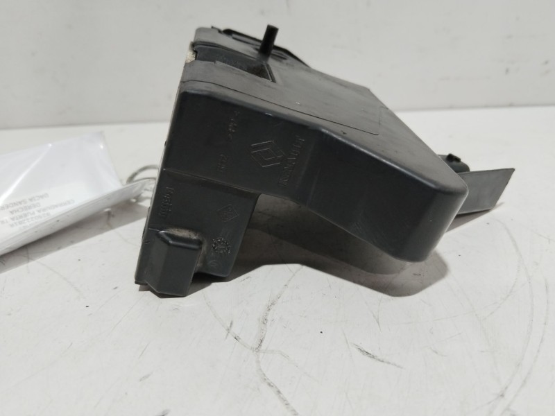 Recambio de cerradura puerta trasera derecha para dacia sandero ambiance referencia OEM IAM 825022281R  