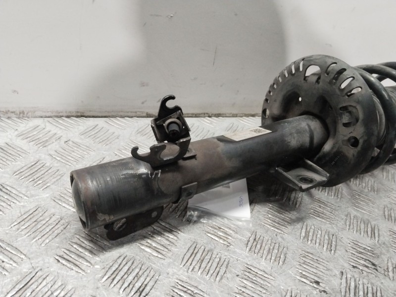 Recambio de amortiguador delantero derecho para skoda rapid active referencia OEM IAM 6R0413031BF  