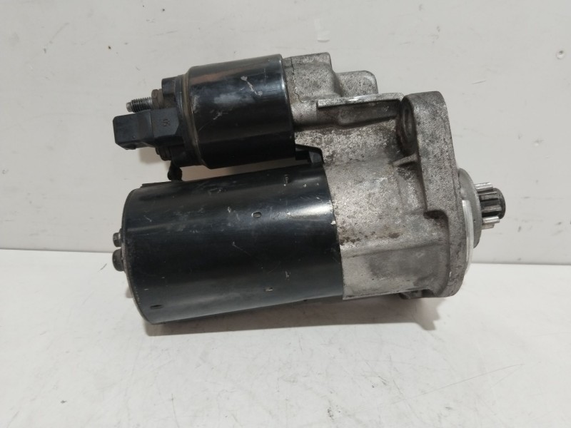 Recambio de motor arranque para volkswagen golf iv (1j1) 1.6 fsi referencia OEM IAM 0001121006  