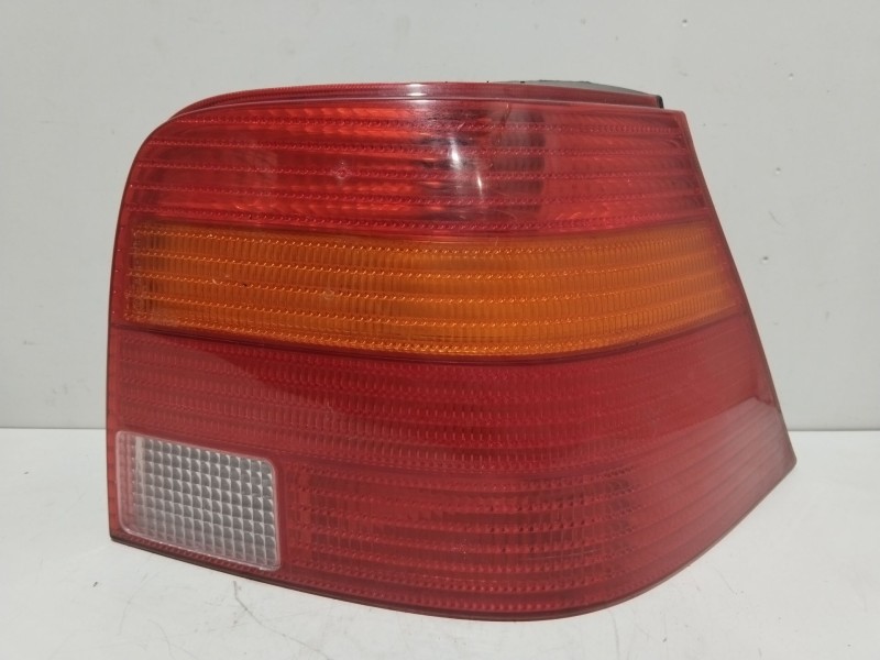 Recambio de piloto trasero derecho para volkswagen golf iv (1j1) 1.6 referencia OEM IAM 1J6945096Q   Recambio de piloto trasero derecho para volkswagen golf iv (1j1) 1.6 referencia OEM IAM 1J6945096Q