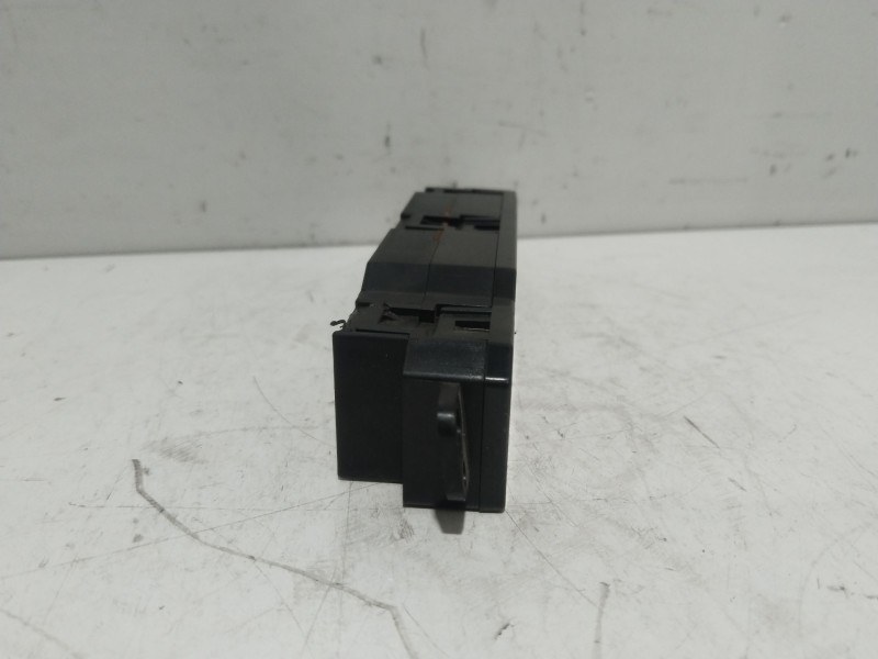 Recambio de pantalla multifuncion para chevrolet lacetti (j200) 1.6 referencia OEM IAM 96812053  