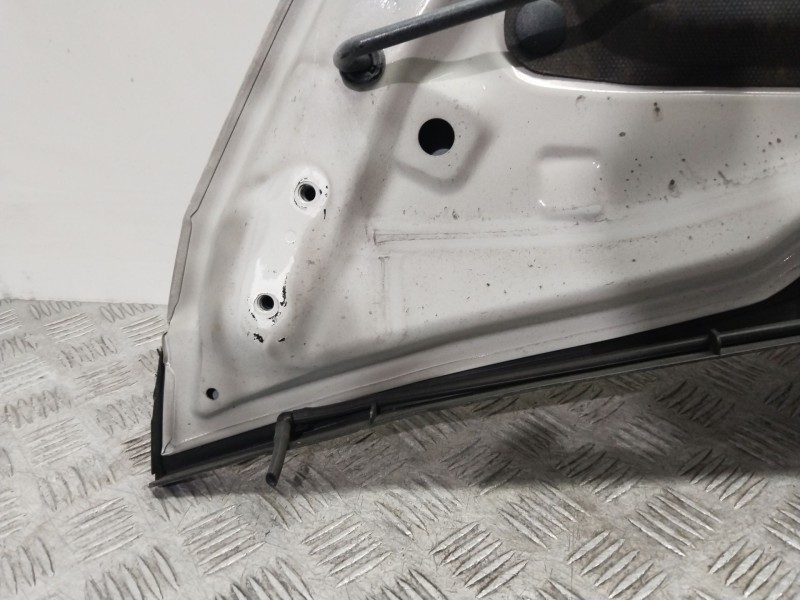 Recambio de capot para toyota iq 2 referencia OEM IAM   