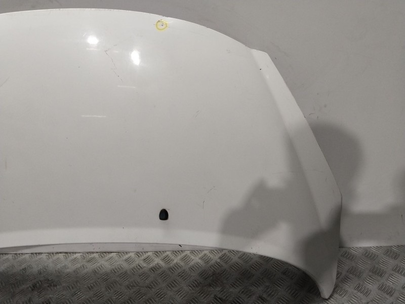Recambio de capot para peugeot 207 xt referencia OEM IAM 9657067180  BLANCO