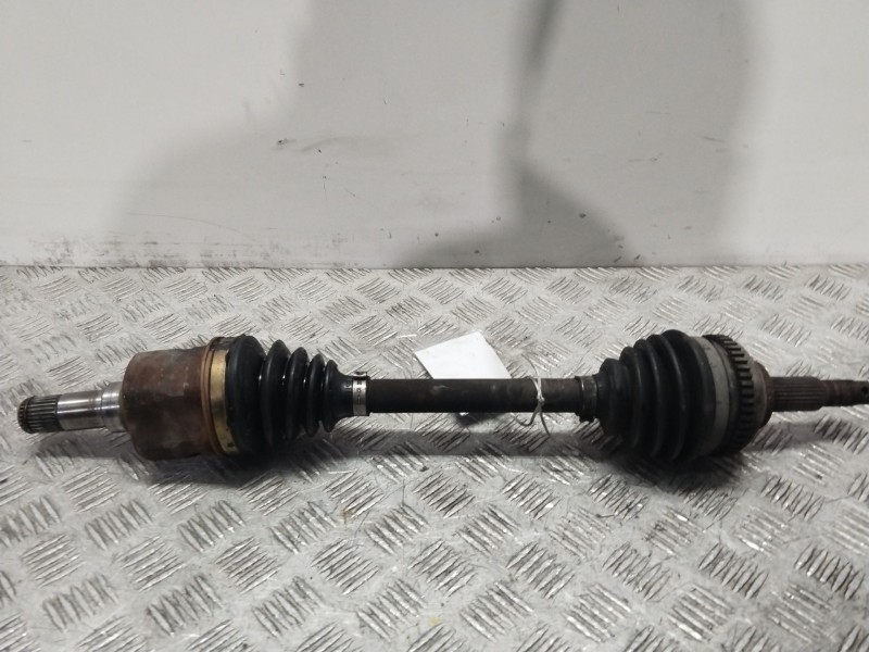 Recambio de transmision delantera izquierda para chrysler voyager iv (rg, rs) 2.5 crd referencia OEM IAM RX641883AE  