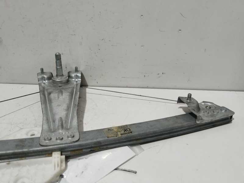 Recambio de elevalunas trasero derecho para dacia sandero ambiance referencia OEM IAM M13594  