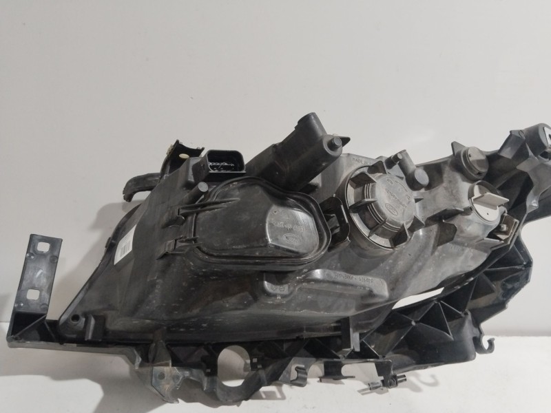 Recambio de faro derecho para bmw 3 touring (e91) 320 d referencia OEM IAM 631169427480  