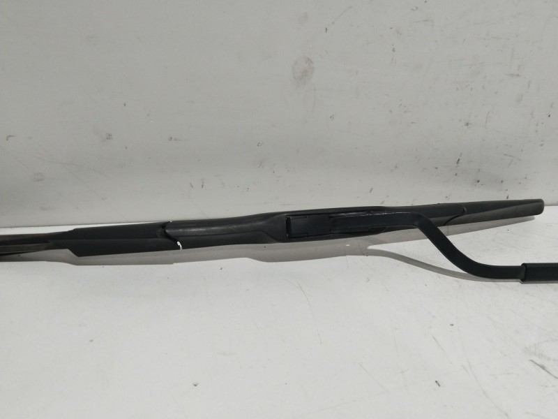 Recambio de brazo limpia delantero derecho para toyota iq 2 referencia OEM IAM   