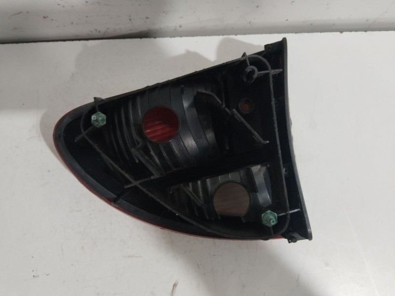 Recambio de piloto trasero izquierdo para seat leon (1m1) signo referencia OEM IAM 1M6945111FKZ   Recambio de piloto trasero izquierdo para seat leon (1m1) signo referencia OEM IAM 1M6945111FKZ