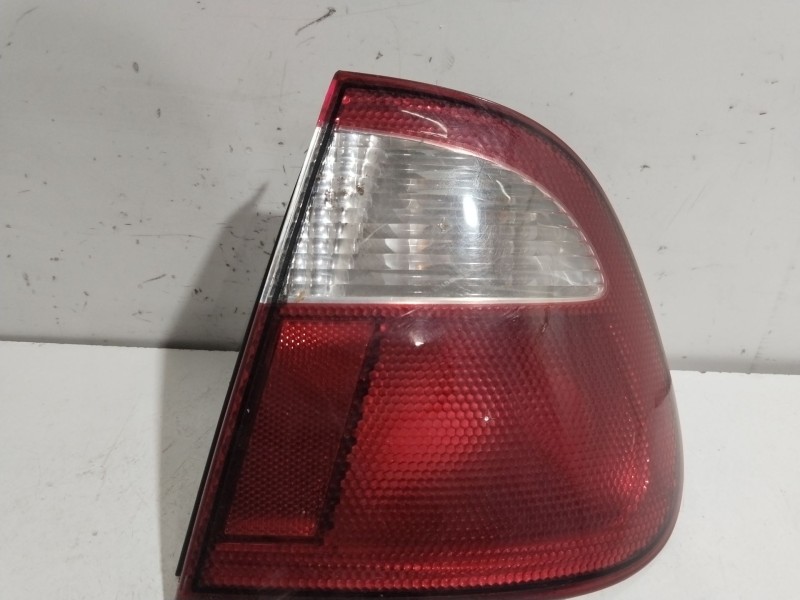 Recambio de piloto trasero derecho para seat cordoba berlina (6k2) signo referencia OEM IAM 6K5945112F  