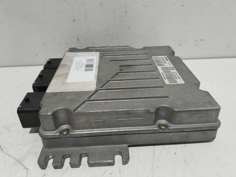 Recambio de centralita motor uce para peugeot 307 (s1) xt referencia OEM IAM 5WS40030BT  9646449280