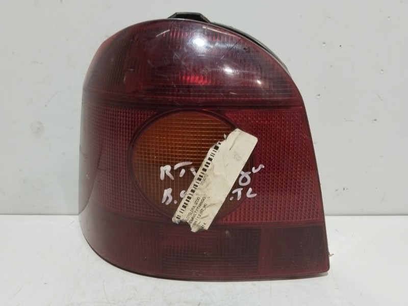 Recambio de piloto trasero izquierdo para renault twingo (co6) 1.2 (c066/67/68) referencia OEM IAM 7700820013  36970748