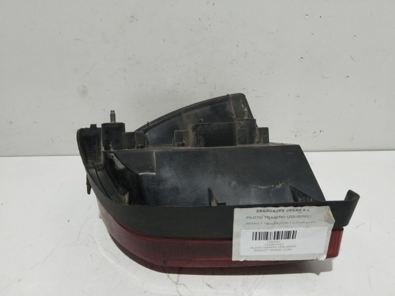 Recambio de piloto trasero izquierdo para renault twingo (co6) 1.2 (c066/67/68) referencia OEM IAM 7700820013  36970748