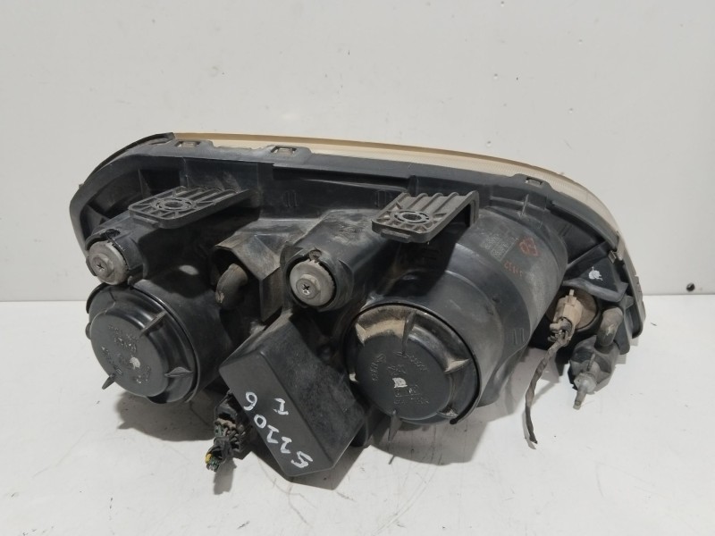 Recambio de faro izquierdo para daewoo nubira sedán (j200) 1.8 referencia OEM IAM 0301001915  