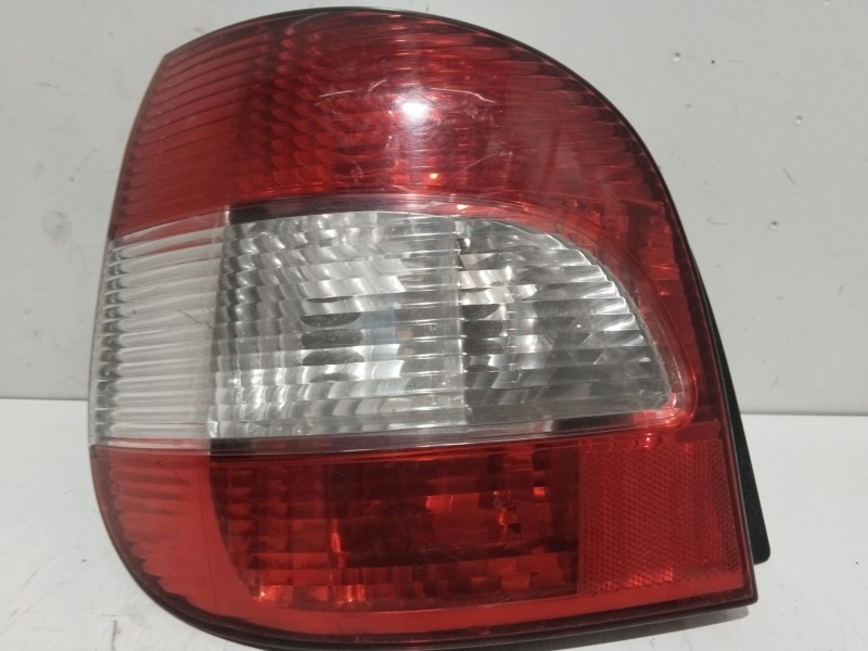 Recambio de piloto trasero izquierdo para renault scenic (ja..) 1.6 16v expression referencia OEM IAM 7700428054  